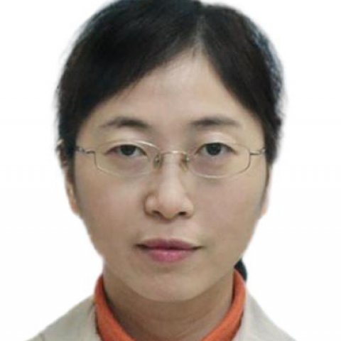 劉立群