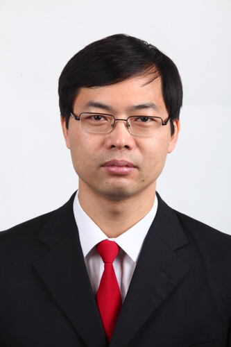 李春堅