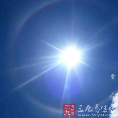 太阳为阳,月亮为阴;天晴为阳,天阴下雨为阴