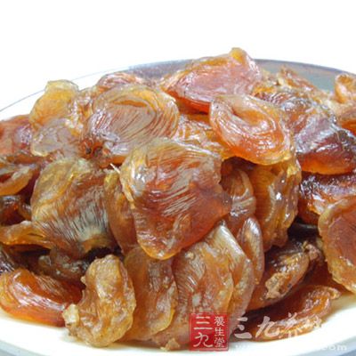 龙眼肉50克,鸡蛋1个