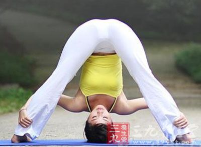 瑜伽教学 挤压排气法让你一身轻松