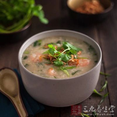 舌苔厚白是怎麼回事 舌苔厚白的調理方法(11)