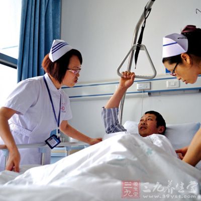 多囊人口渴_多囊卵巢的人不容易老(3)