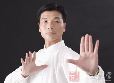 刘禔舒24式太极拳图片