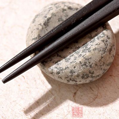 折断一把筷子的图片,一把筷子折断,筷子折断(第2页)_大山谷图库