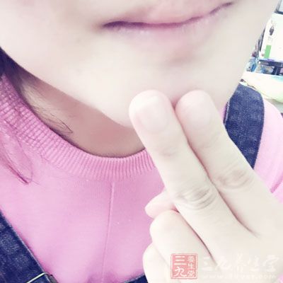 女性乳晕小疙瘩图,女性乳晕小疙瘩图片大全-第4张图片 女性乳晕小疙瘩图,女性乳晕小疙瘩图片大全-第4张图片