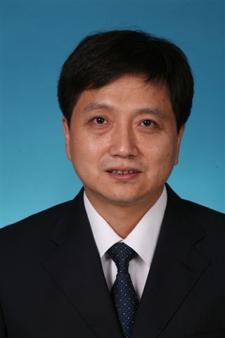 梁向明