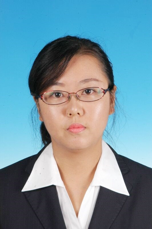 薛丽