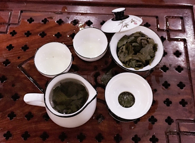 泡茶时第一杯茶水一定要倒掉吗 到底是洗茶还是醒茶