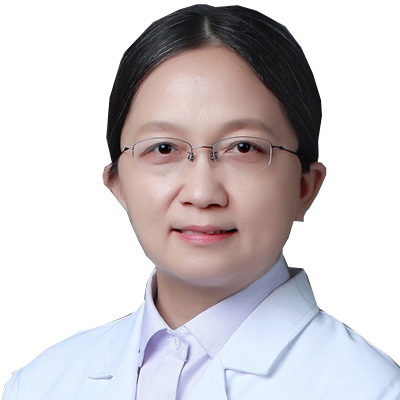李央