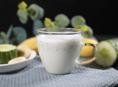 牛奶中還含有乳糖、脂肪、維生素B1、維生素B2等營養(yǎng)成分，對維持人體正常生理功能意義重大