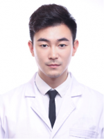李嘉伦 