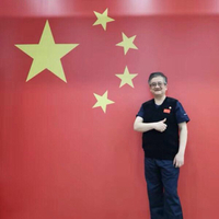 刘伟弘 