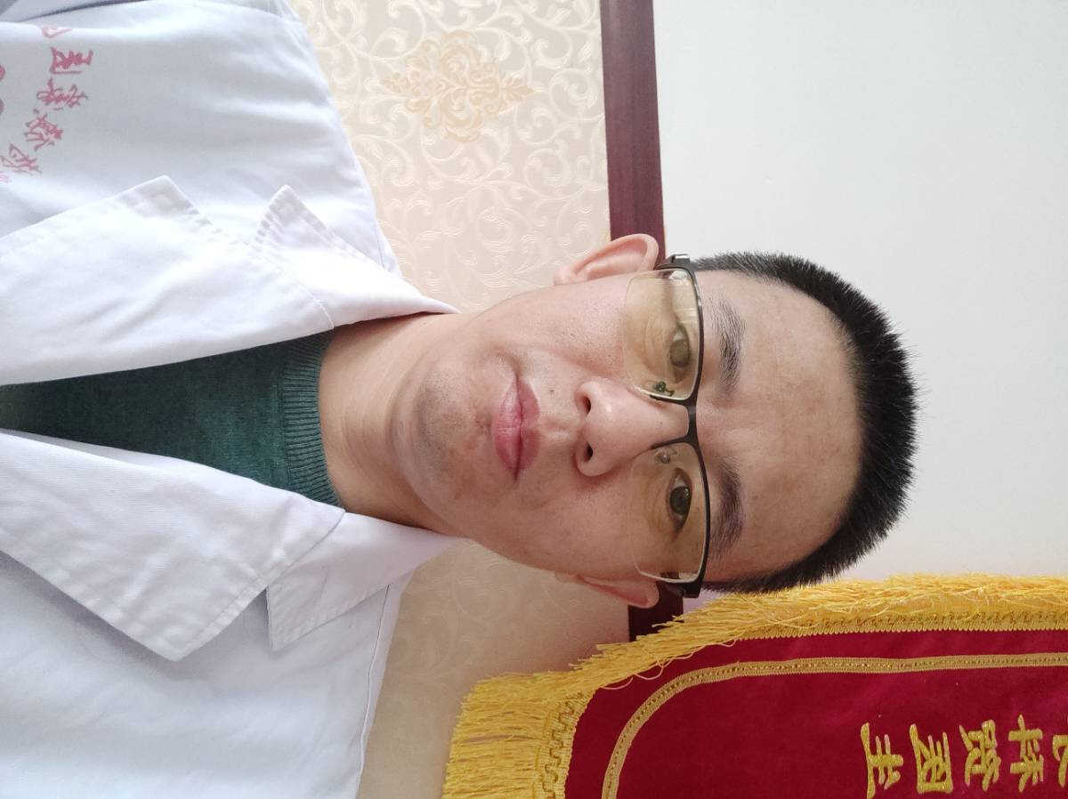 贺福祥 