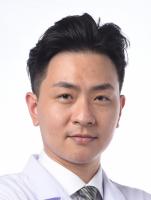 雷忱 