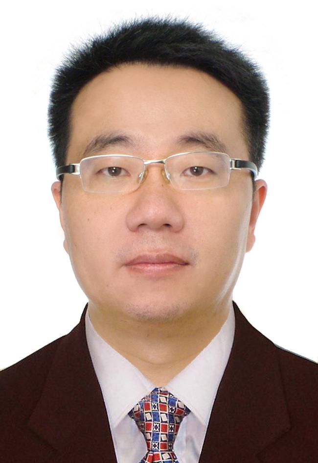 黄一雄 