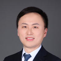 庞鵾鹏 