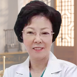 潘益华 