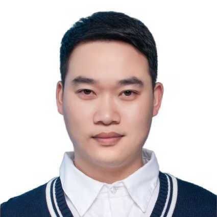 李清坚 