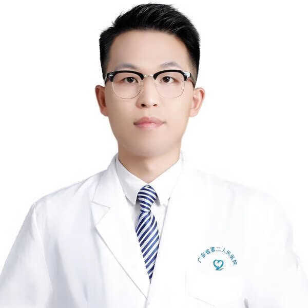 李方伟 