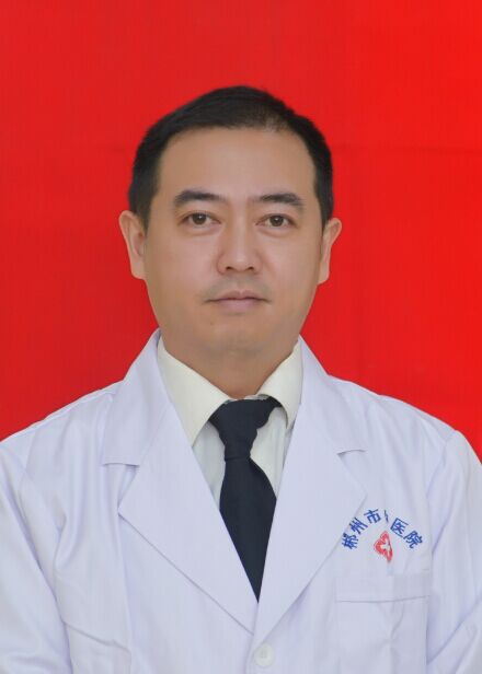 杨春晖 