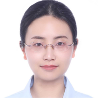 李俐 