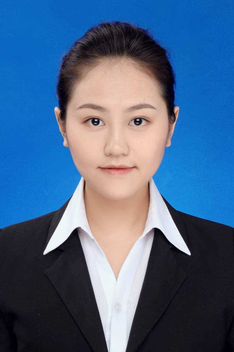 王赫 