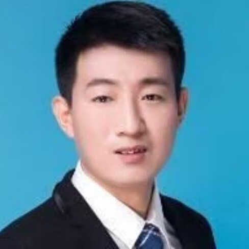 眭云鹏 