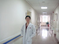 杨莉亚 