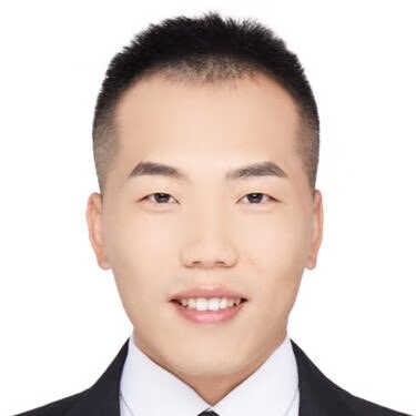 张栋 