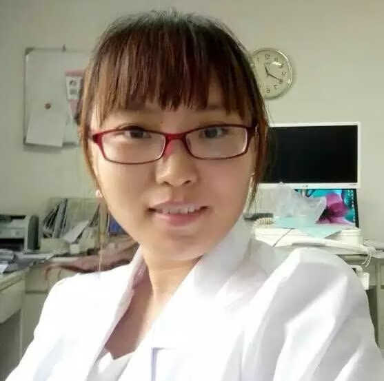 康薇薇 