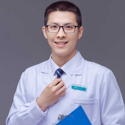 劳嘉成 