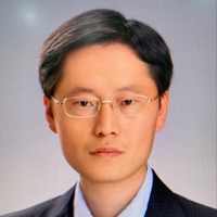 李英俊 