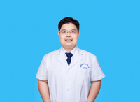 傅勇 