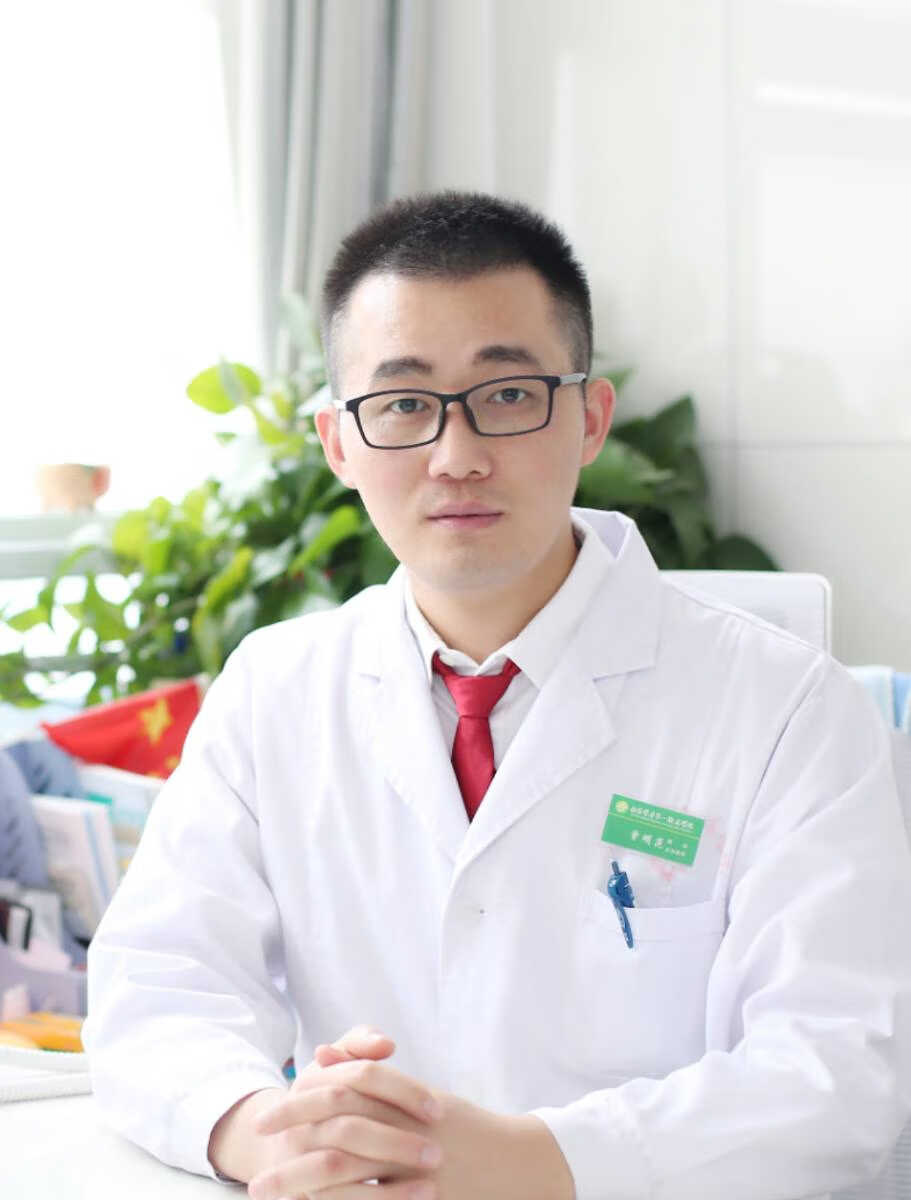 曾明范 