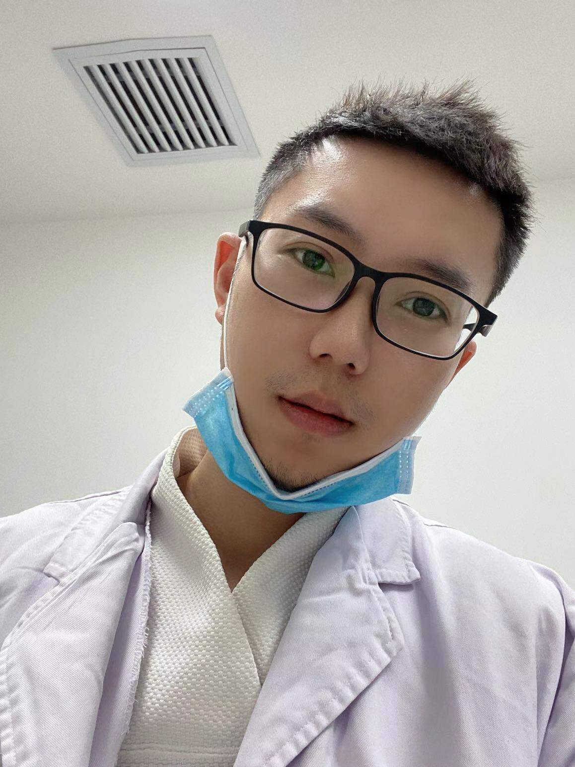 张龙