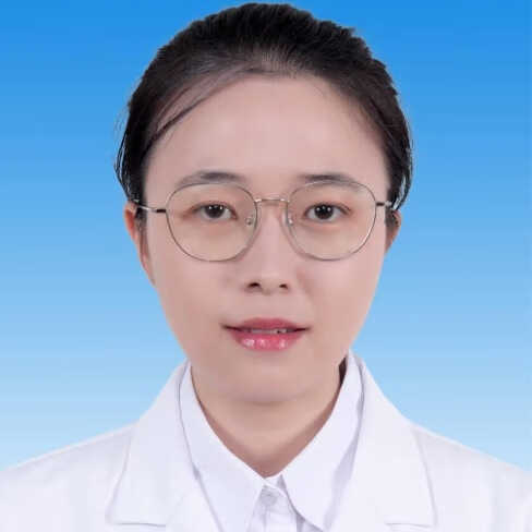 周冠芳 