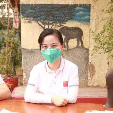熊婵 
