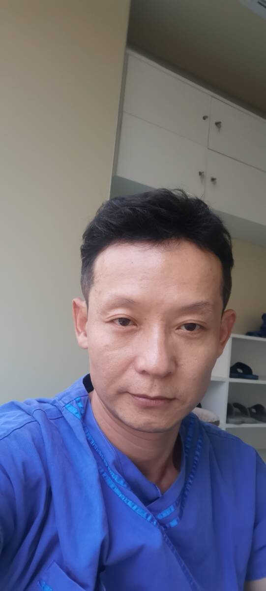 杨安 