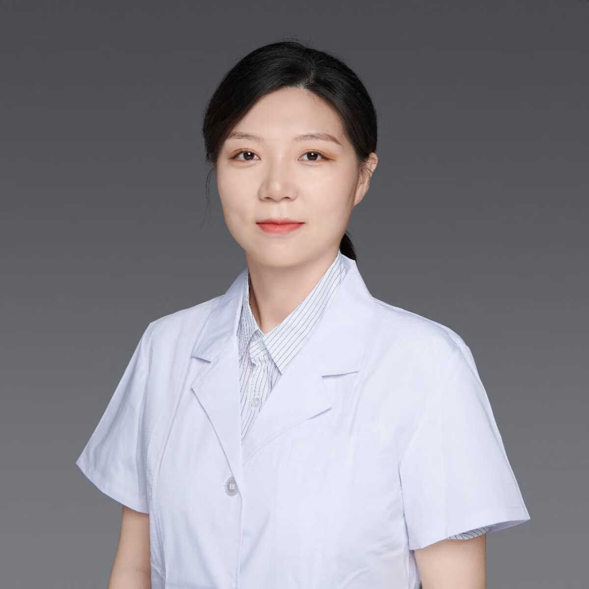 赵健芳 