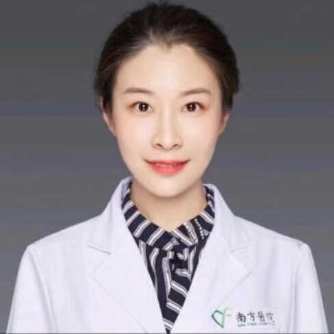 曲茜 