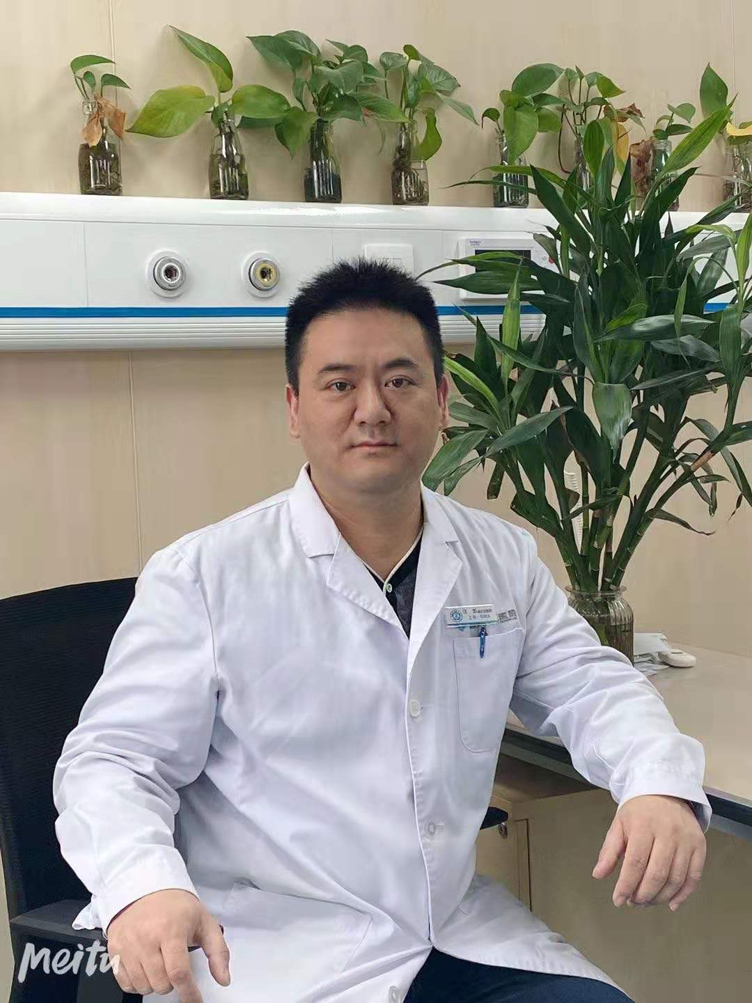 汪凯 