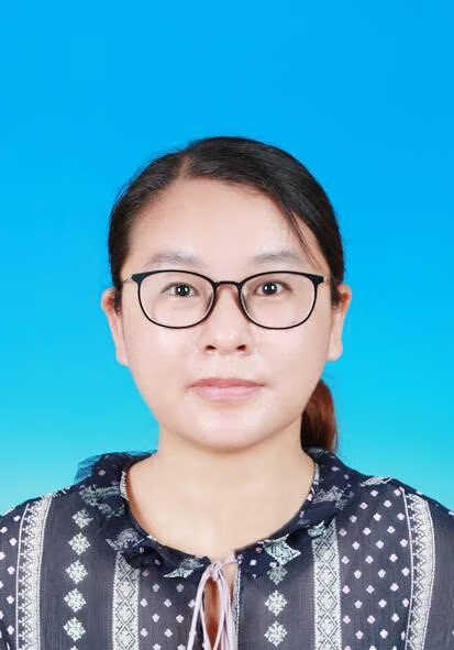 葛柳柳 