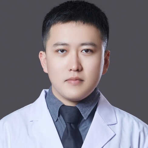 张晨 