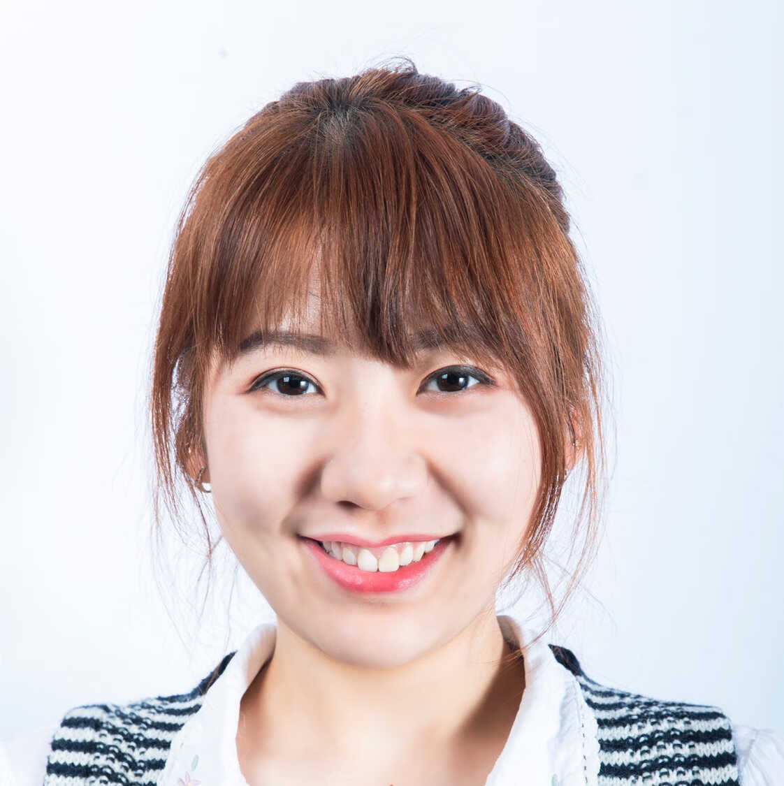 孟逍逸 