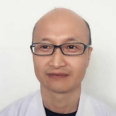 樊字河 