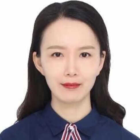牛佳琳 