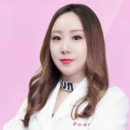 潘昱妍 
