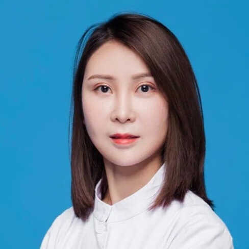 卢美玲 