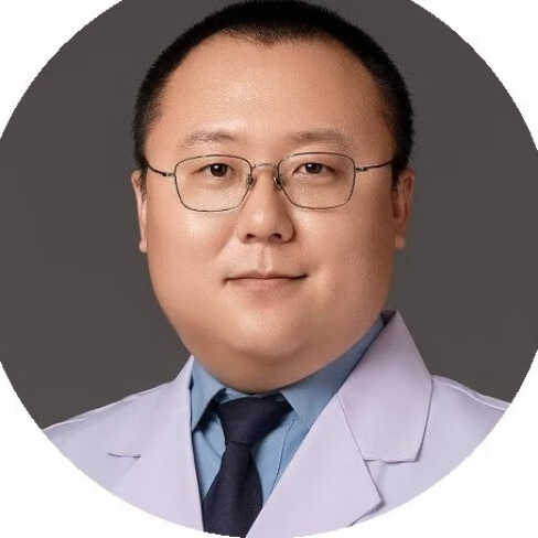 雷凡 